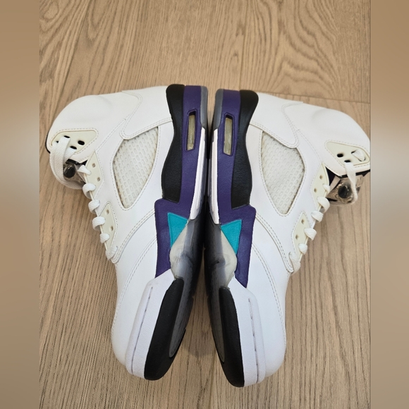 Jordan 5 - Grape - Picture 5 of 12